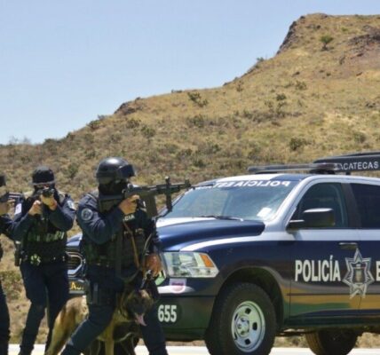 Tras agresión en Fresnillo, elementos de la Policía Estatal aseguraron armas de fuego