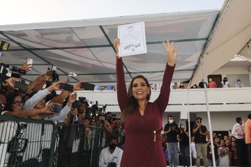 Mara Lezama recibe constancia de mayoría como gobernadora electa de Quintana Roo