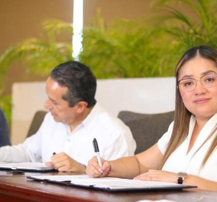 ISSSTE y Quintana Roo firman convenio para regularizar adeudos del Ayuntamiento de Isla Mujeres