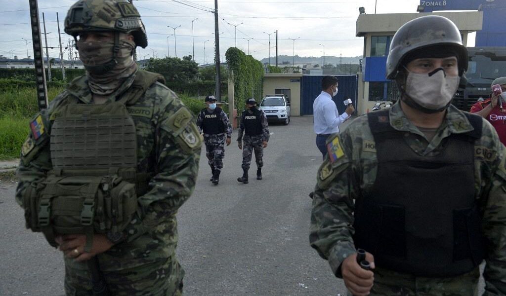 Cancún: 300 soldados del ejército desembarcan al arrancar el verano