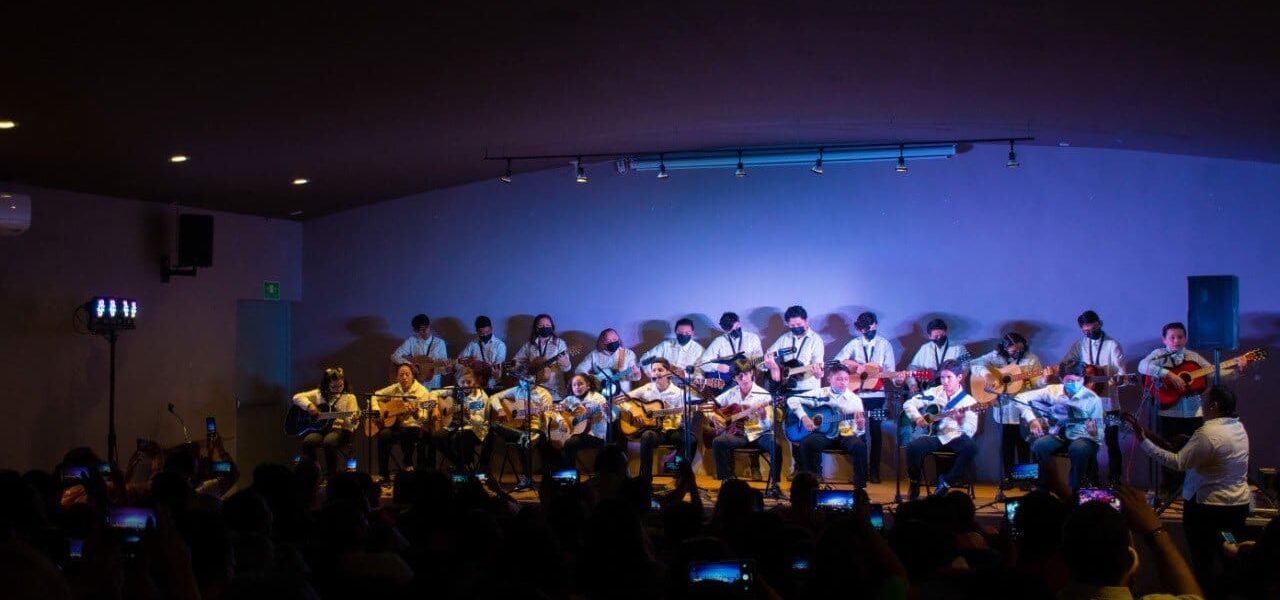 Gran noche musical con la Rondalla de la FPMC