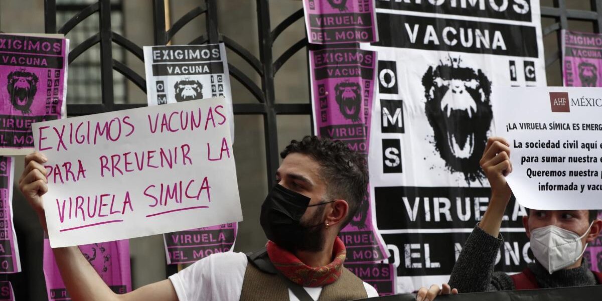 Activistas piden vacunas contra la viruela símica para personas con VIH