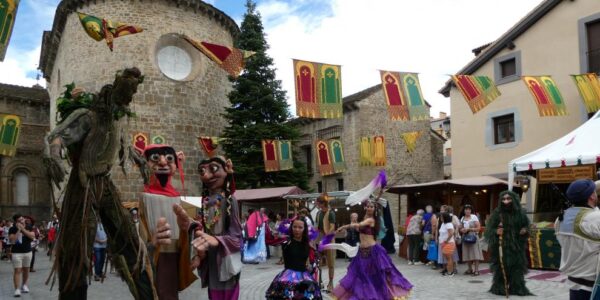 El Mercado de las Tres Culturas regresa a Jaca con 100 puestos y 200 espectáculos