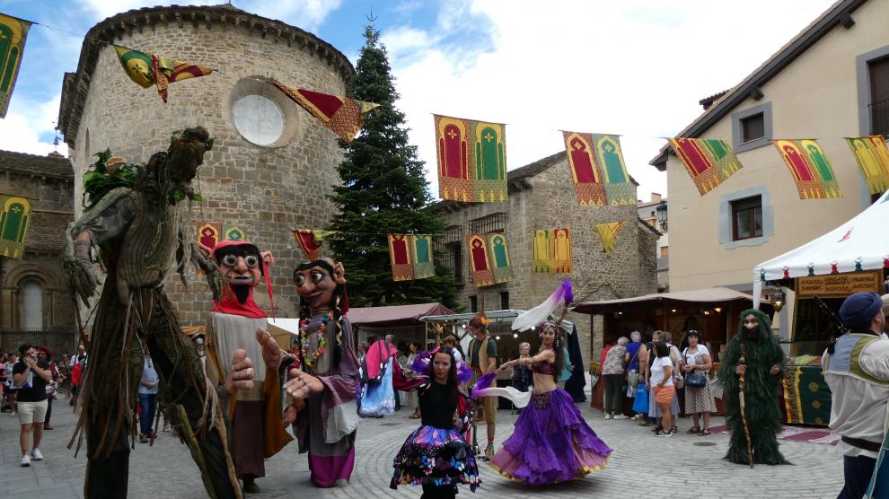 El Mercado de las Tres Culturas regresa a Jaca con 100 puestos y 200 espectáculos