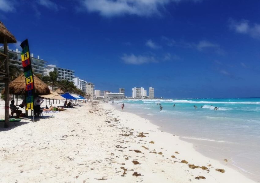 Playas de Quintana Roo, aptas para uso recreativo: Cofepris