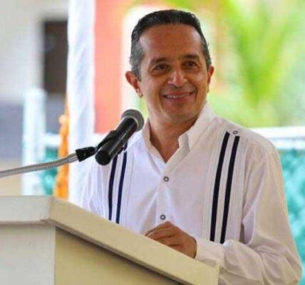 Carlos Joaquín, gobernador de Quintana Roo, se integrará al gobierno de AMLO