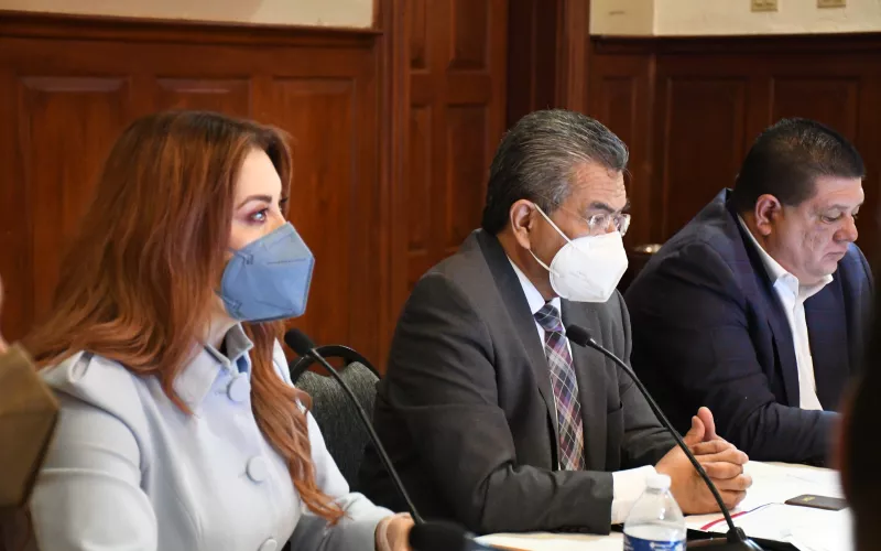 Aprueba Consejo Estatal de Salud aforos del 100% en actividades económicas y educativas