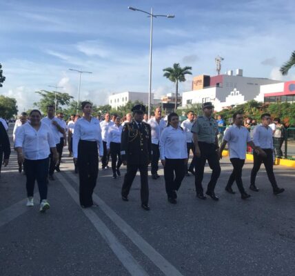 Cancún vuelve a celebrar el Desfile Cívico Militar del 16 de septiembre