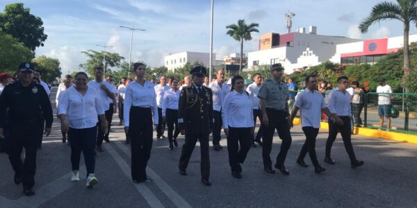 Cancún vuelve a celebrar el Desfile Cívico Militar del 16 de septiembre