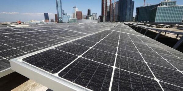 California usará solo energías limpias para 2045