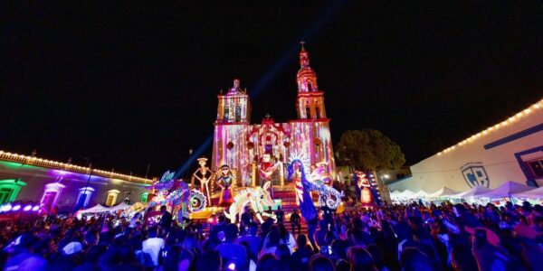 El Festival Internacional Santa Lucía regresa con miles de artistas en 50 días