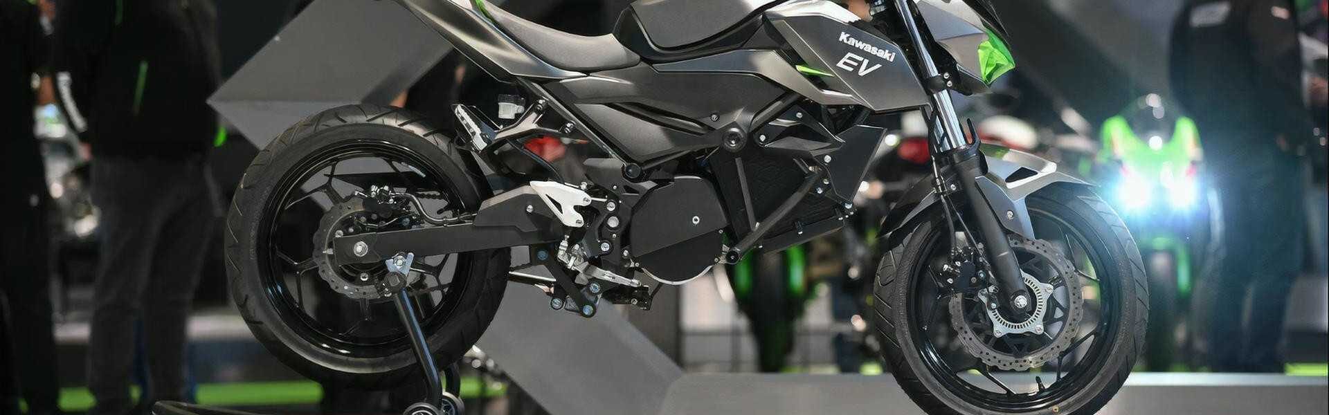 Kawasaki presenta su prototipo eléctrico en Intermot 2022