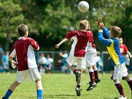 Prohibir cabecear en el fútbol infantil: la respuesta uruguaya a recomendación de FIFA