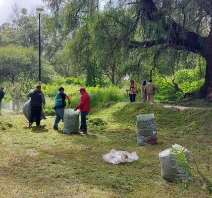 Brinda Gobierno de Zacatecas mantenimiento a cancha de futbol rápido y áreas verdes del Parque Arroyo de la Plata