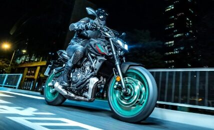 Yamaha mt-07 y mt-125 2023: evolución en las naked niponas