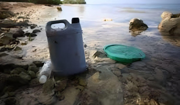 Q. Roo: Advierten aumento de contaminación por plásticos en el mar